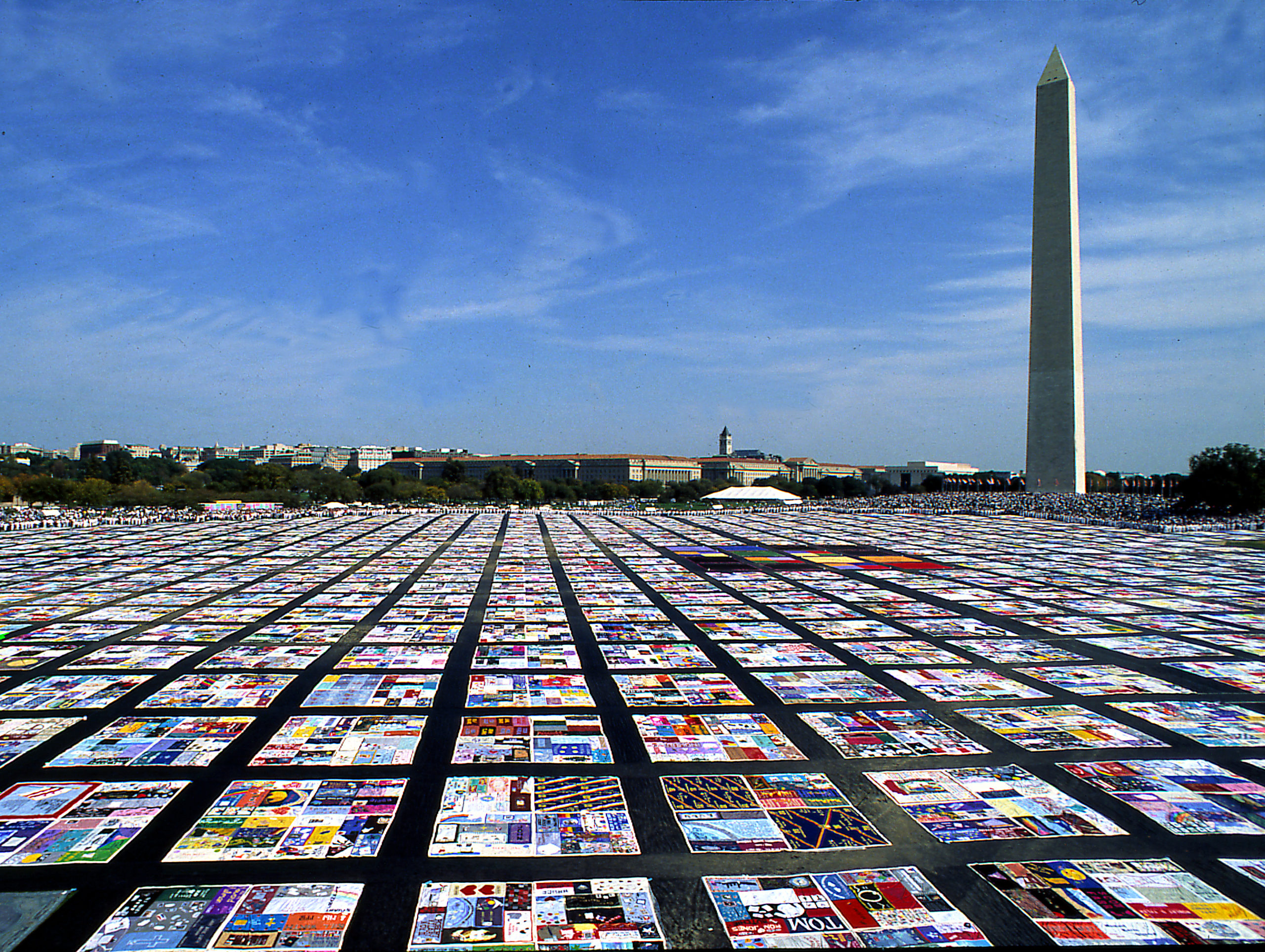 Display of the AIDS Memorial Quilt, National Mall, Washington, DC, 1987 / courtesy National AIDS Memorial.