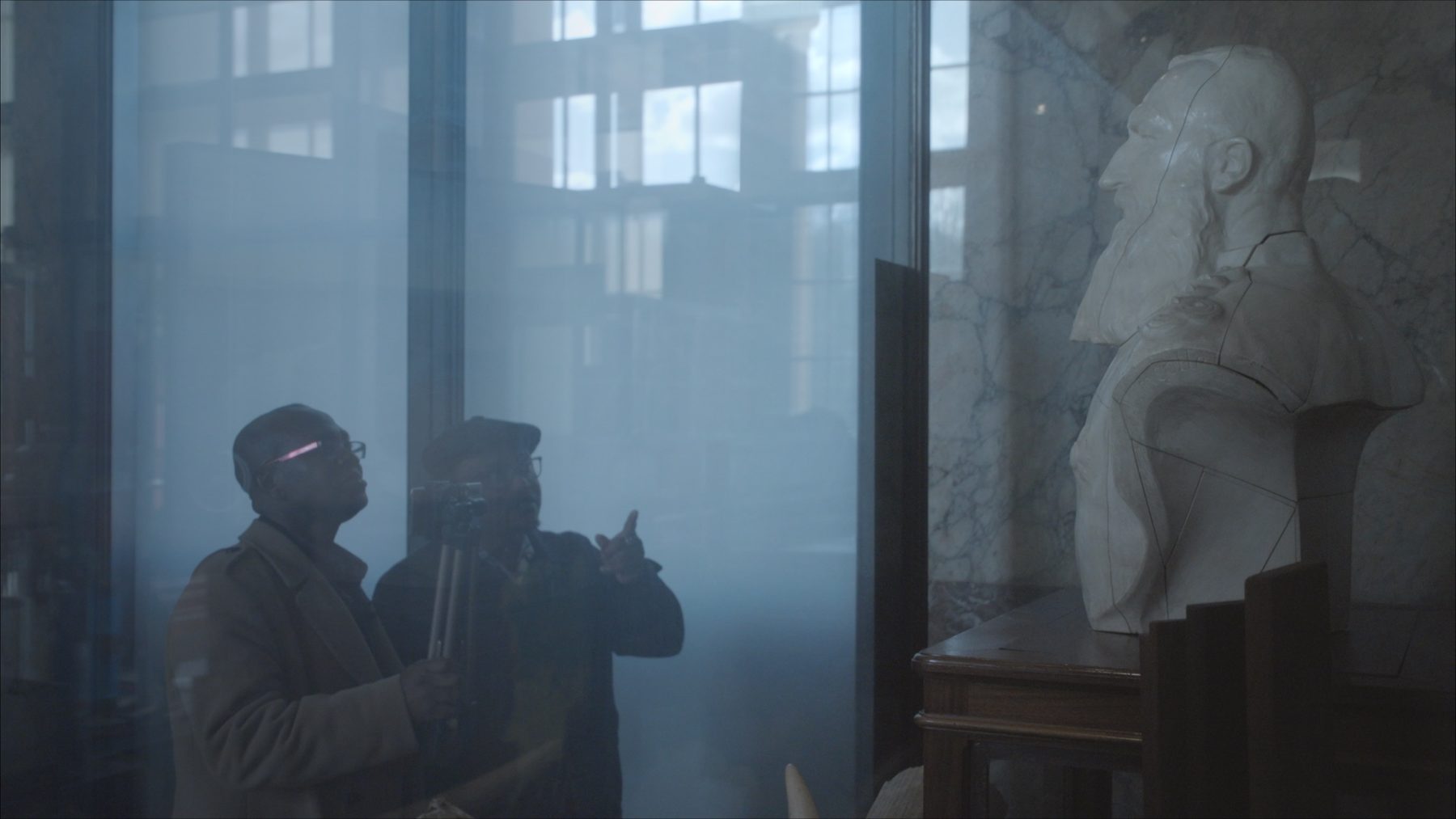 Sauf le passé de Sanaz Azari